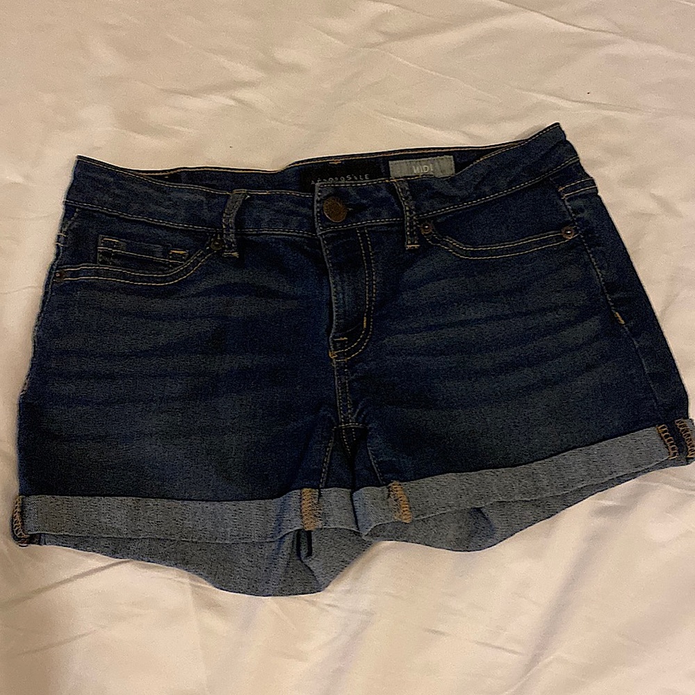 aeropostale midi lowrise shorts